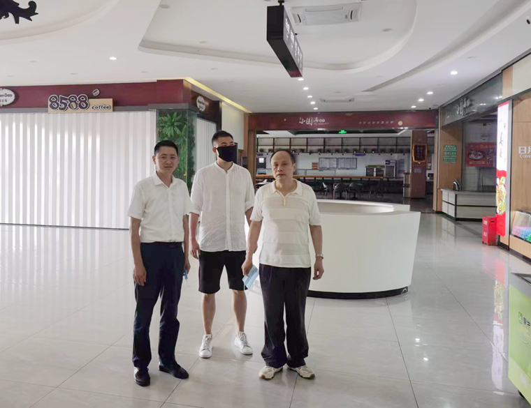 20220622川高公司監(jiān)事會(huì)工作委員會(huì)委員陳小東到渝蓉高速檢查指導(dǎo)工作_副本.jpg